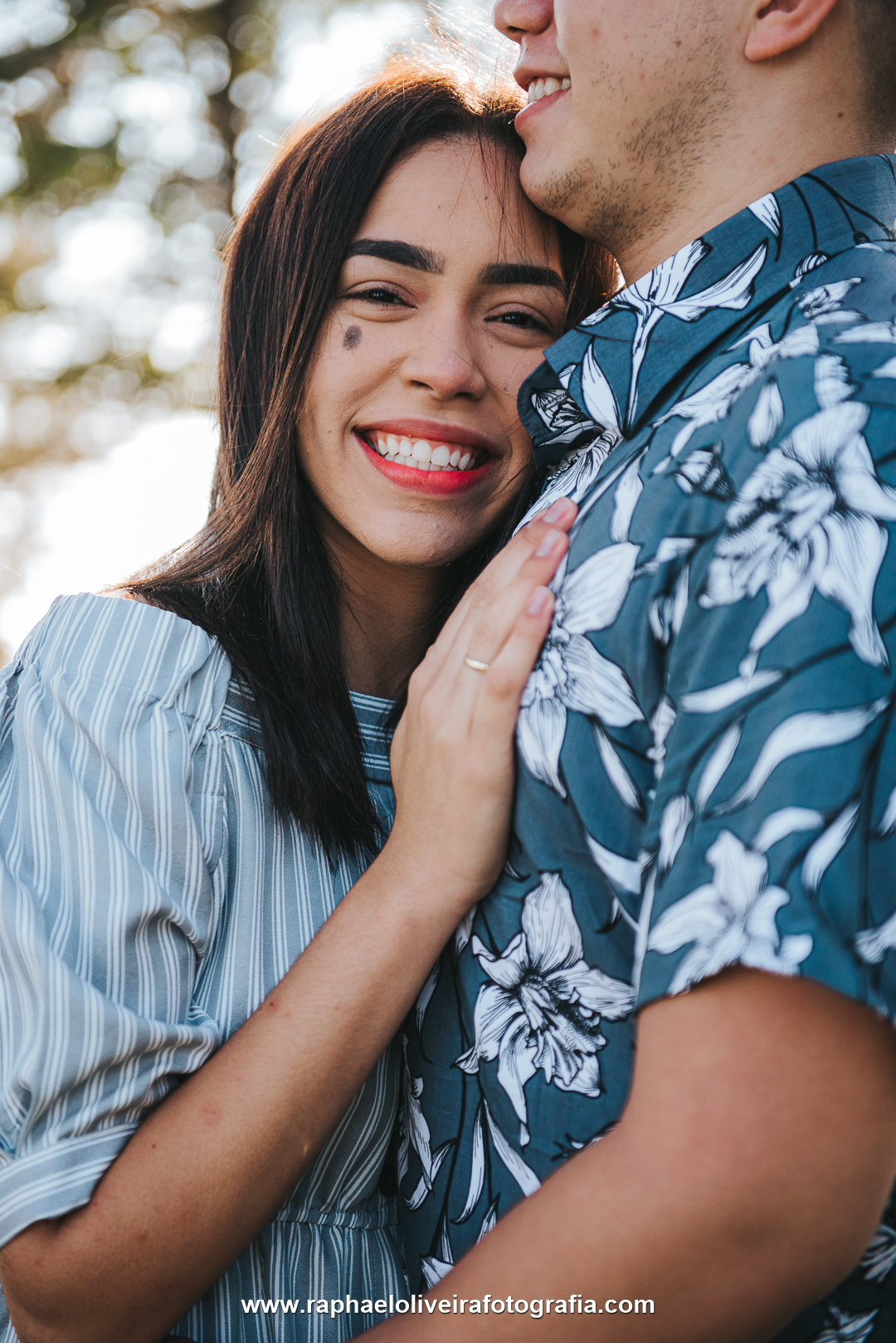 pré-casamento, pre-wedding, ensaio de casal, ensaio fotografico, lugares para pre wedding, fotografo de casamento são paulo, poses para fotos, inspiração para ensaio fotografico, nascer do sol, pre-wedding no nascer do sol.