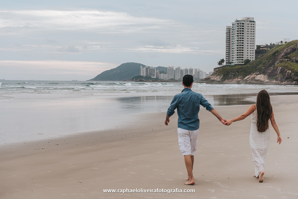 Ensaio pré casamento na praia, pre wedding na praia, praia, guaruja, ensaio de casal, raphael oliveira fotografia, fotografo de casamento, fotografo de ensaio, fotografo, inspiração para ensaio pre wedding, ideias para pre wedding