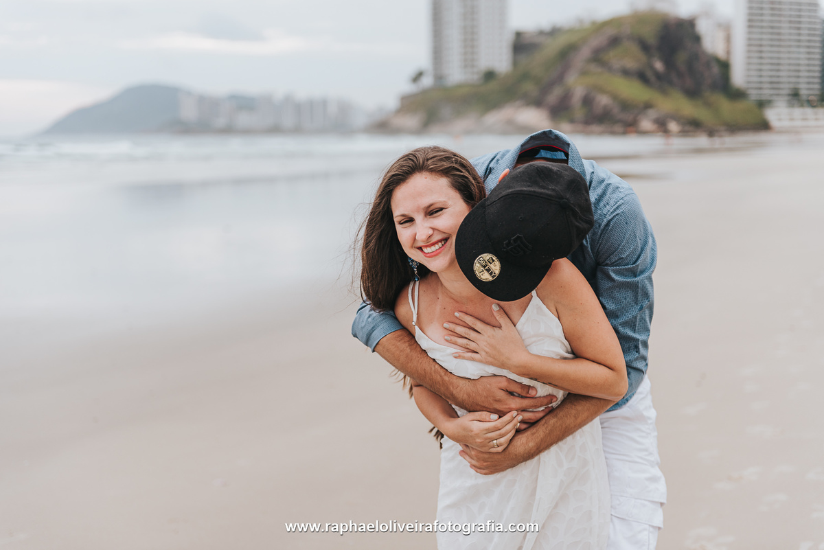 Ensaio pré casamento na praia, pre wedding na praia, praia, guaruja, ensaio de casal, raphael oliveira fotografia, fotografo de casamento, fotografo de ensaio, fotografo, inspiração para ensaio pre wedding, ideias para pre wedding
