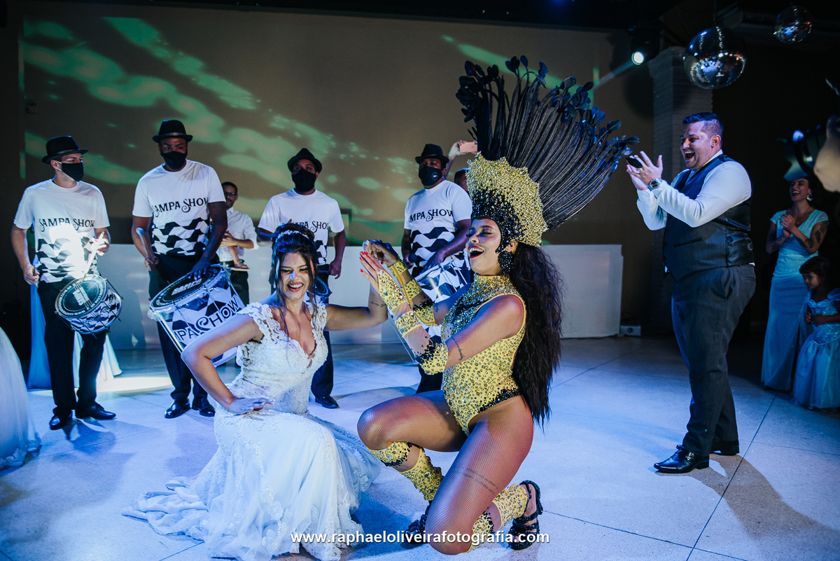 Casamento mari e vini, casamento, espaço armazem, armazem, raphael oliveira fotografia, vestido de noiva, noiva, noivo, make de noiva, carro da noiva, casamento em são paulo, fotografo de casamento são paulo, ensaio pre-wedding