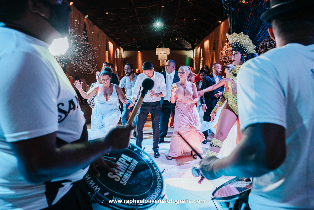 Casamento mari e vini, casamento, espaço armazem, armazem, raphael oliveira fotografia, vestido de noiva, noiva, noivo, make de noiva, carro da noiva, casamento em são paulo, fotografo de casamento são paulo, ensaio pre-wedding