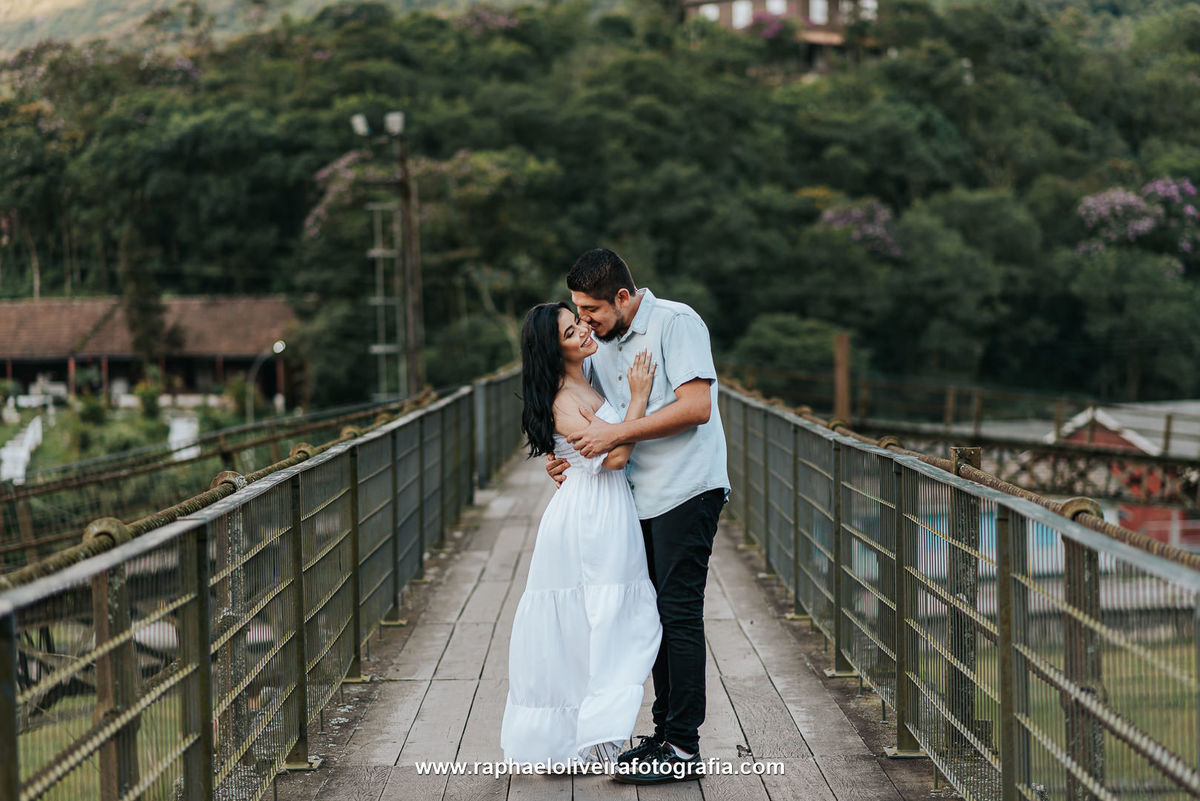 Ensaio pre wedding, ensaio pre-casamento, ensaio de casal, paranapiacaba, casamento, ensaio de casal, ideias para foto de casal, inspiração para pre wedding, onde fazer pre wedding, raphael oliveira fotografia, fotografo de casamento.
