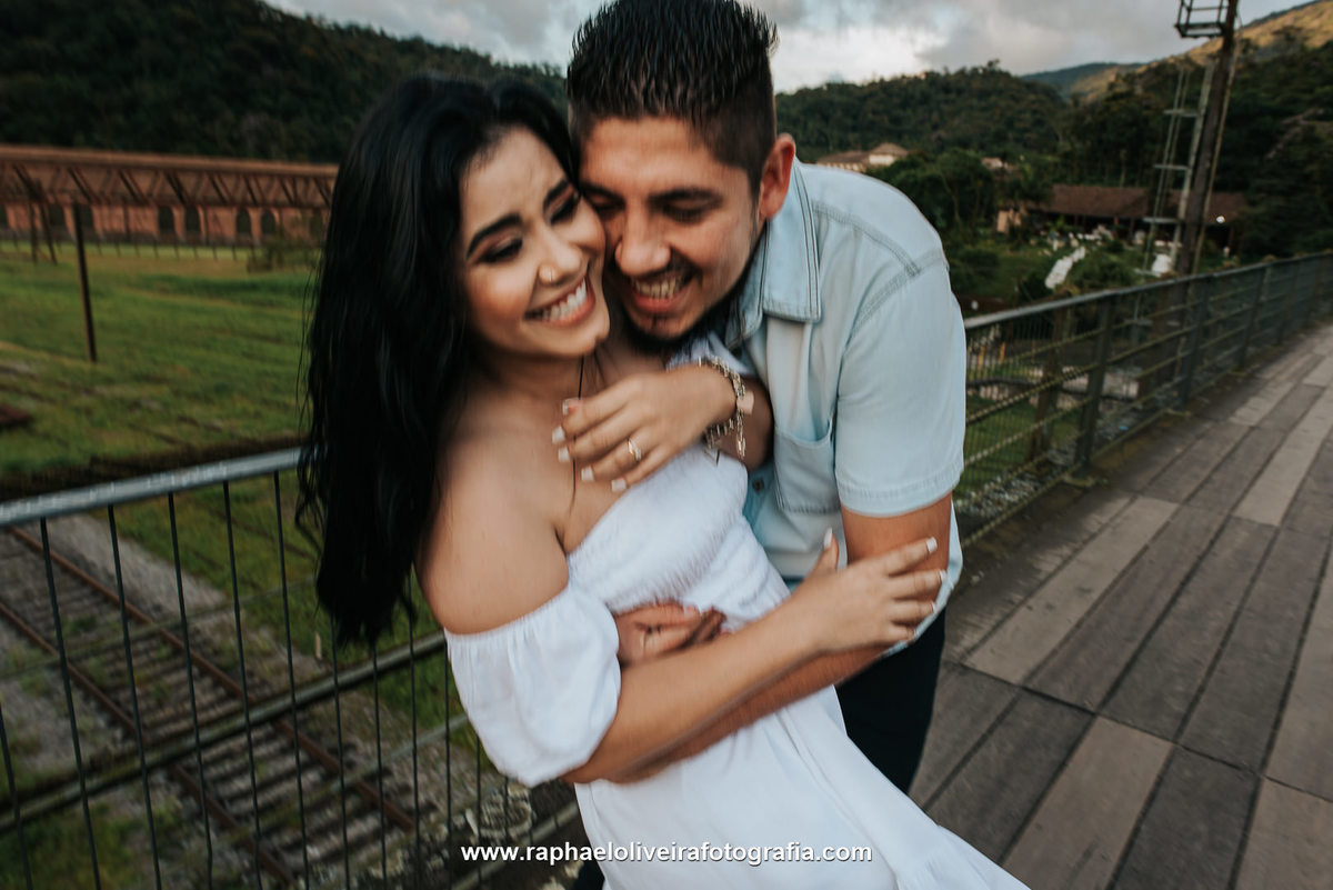 Ensaio pre wedding, ensaio pre-casamento, ensaio de casal, paranapiacaba, casamento, ensaio de casal, ideias para foto de casal, inspiração para pre wedding, onde fazer pre wedding, raphael oliveira fotografia, fotografo de casamento.