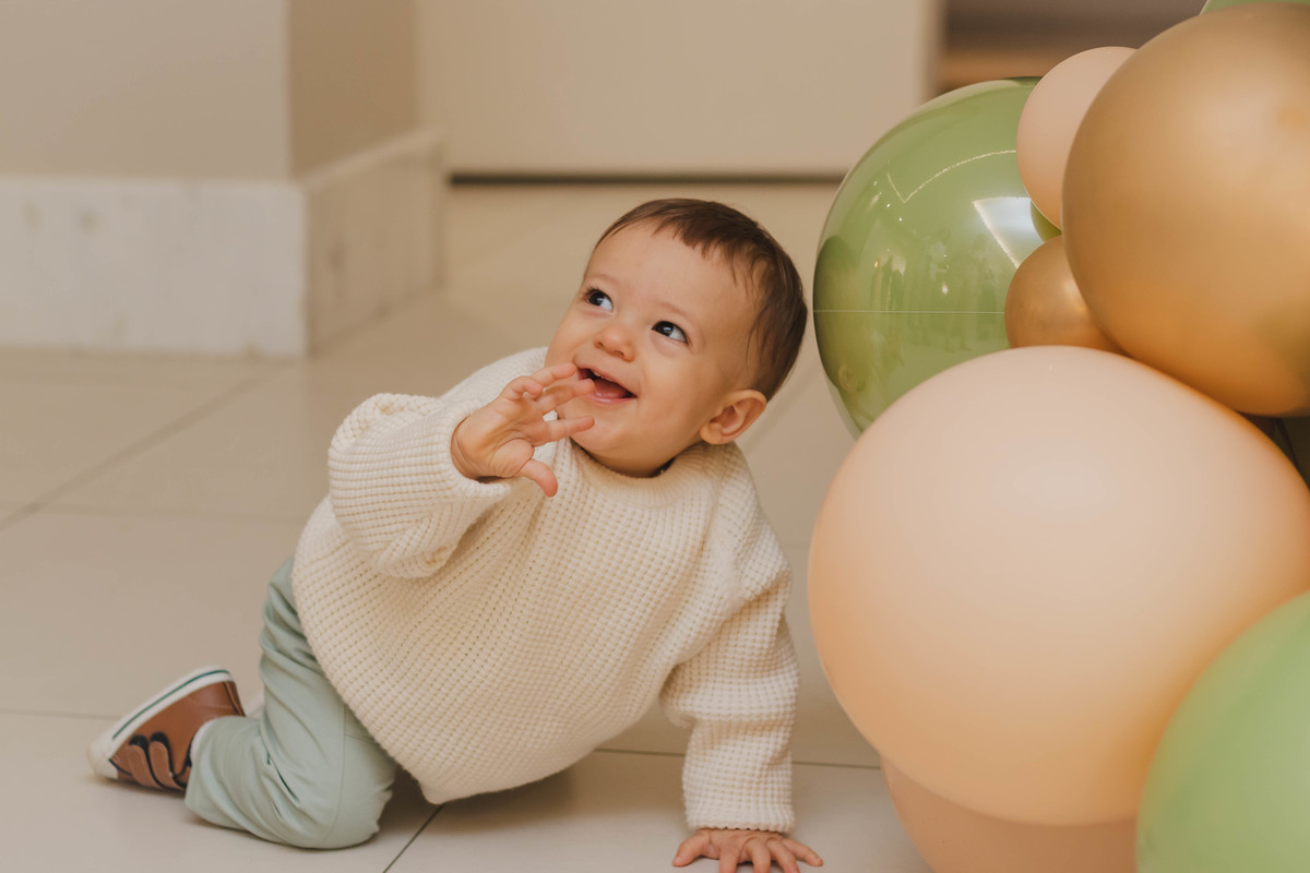 engatinhando na festa