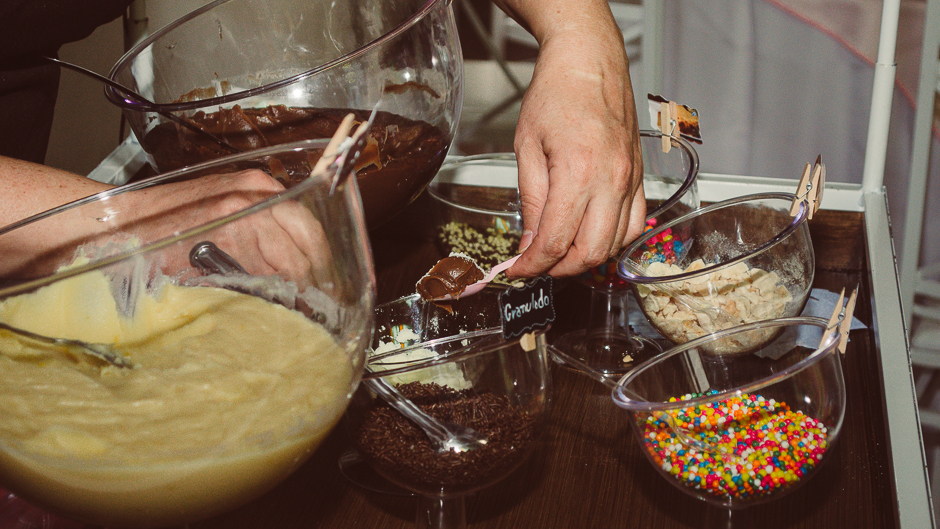 delicia de brigadeiros gourmet um mais gostoso que o outro 
