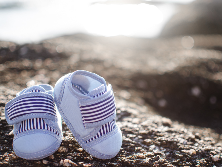 sapatinho do bebe que esta preste a nascer 