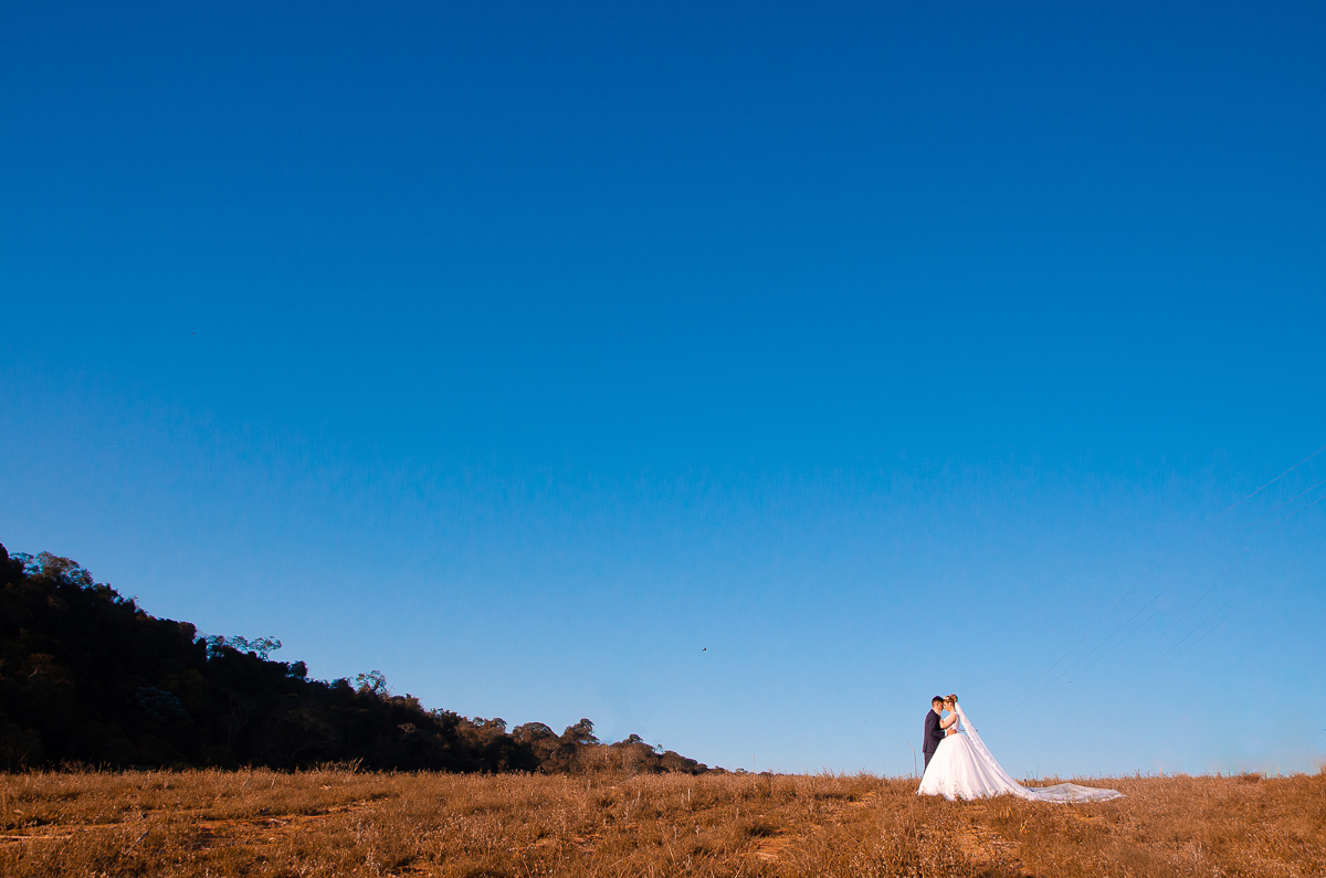 ensaio casal em campo