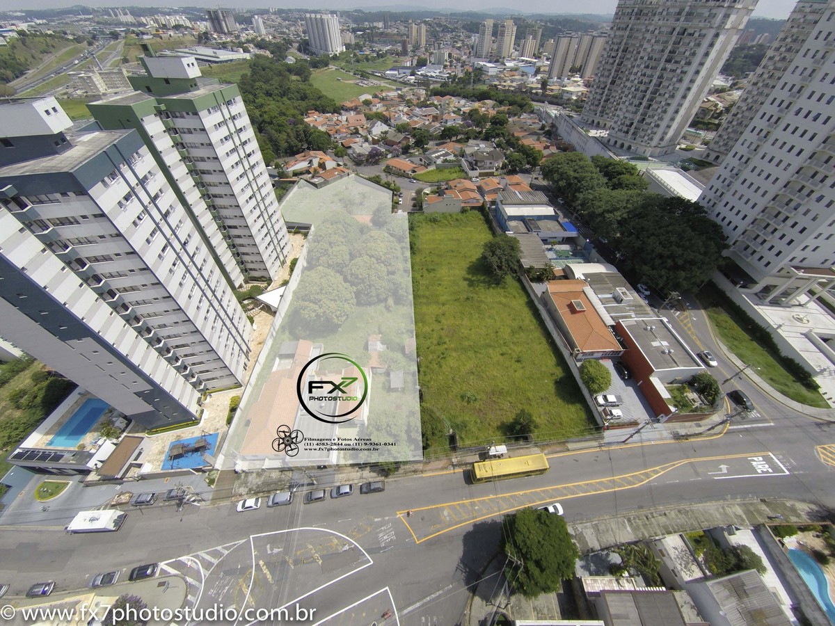 Metragem de terrenos.