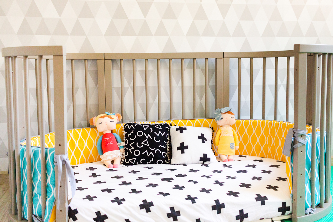 fotografia de detalhe do quarto da criança, ensaio em casa,  no bairro vila Andrade no Morumbi na cidade de SP