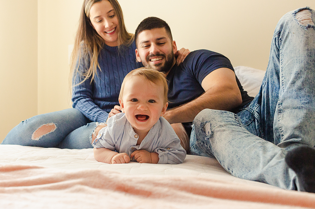 Ensaio lifestyle, foto de família em casa