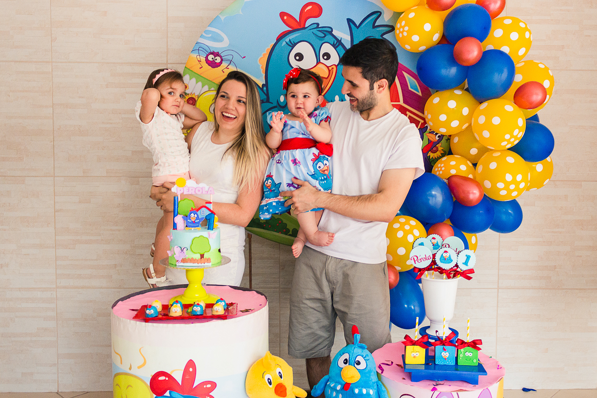 Foto da hora do parabéns na festa infantil de 1 ano realizado na zona leste de São Paulo