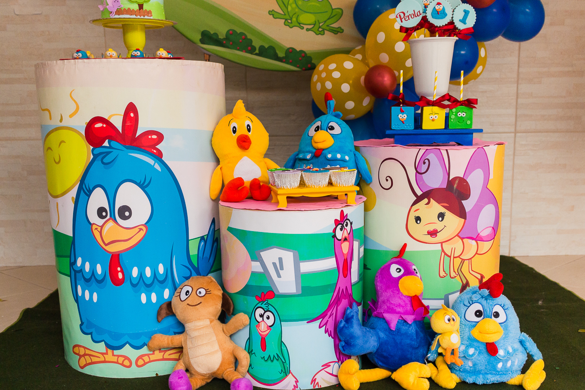 foto da decoração da galinha pintadinha na festa em casa durante a pandemia para o aniversário de 1 ano realizado na cidade de São Paulo