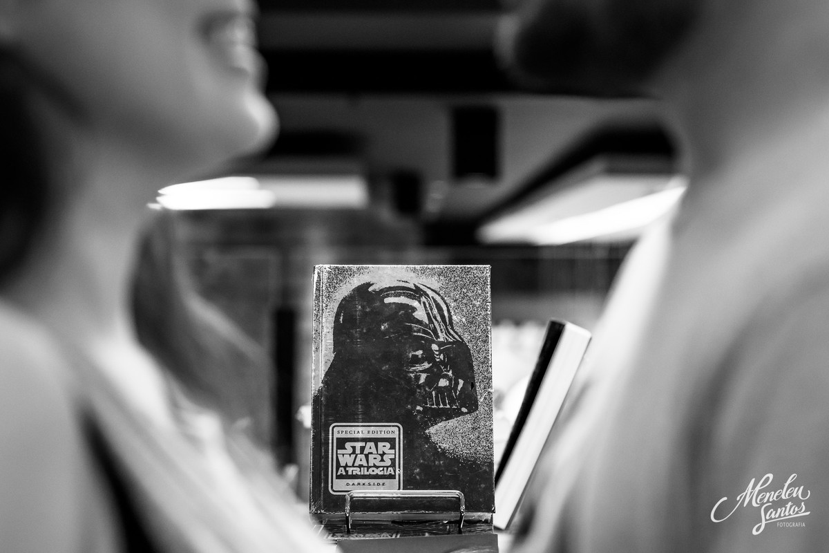 Ensaio de casal na Livraria Leitura no Rio Mar