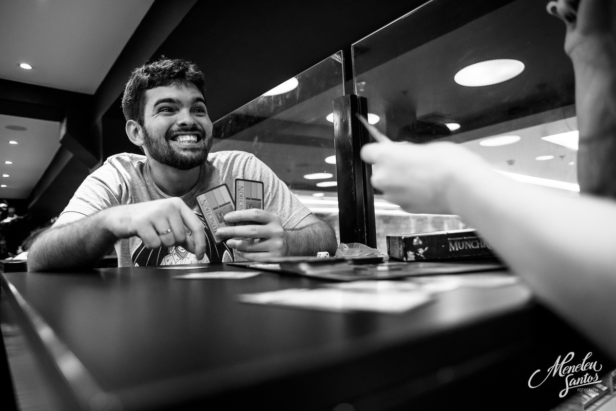 Ensaio de casal na Livraria Leitura no Rio Mar