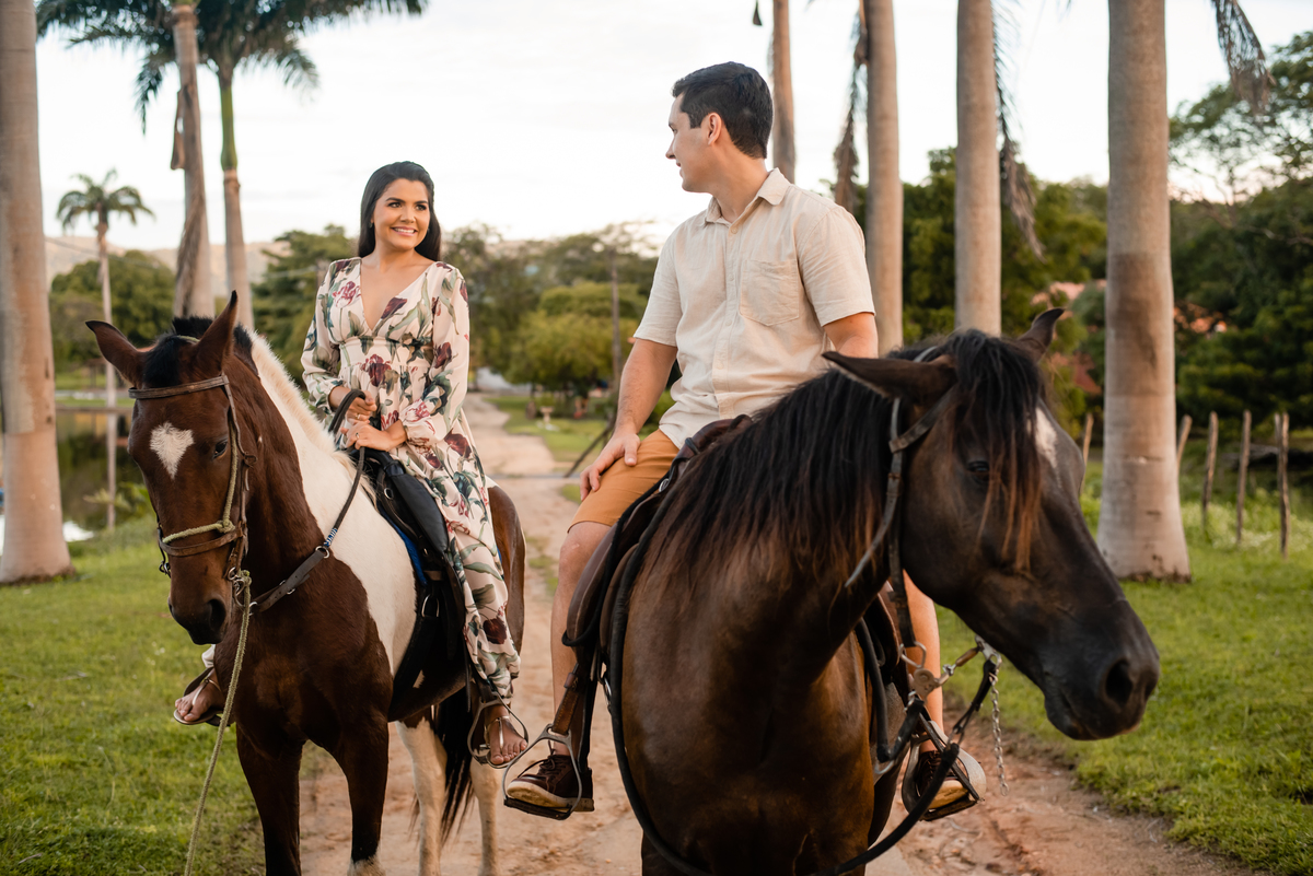 Pré wedding em fazenda com cavalos 