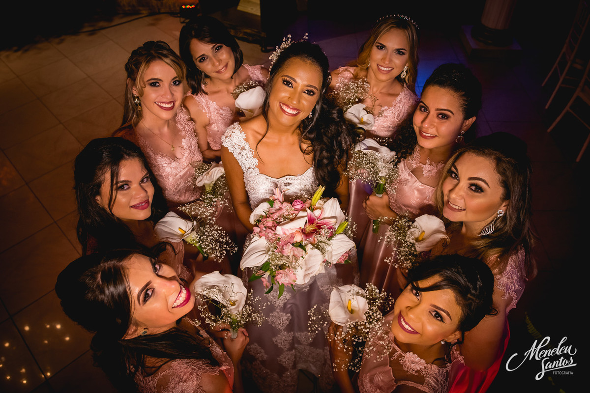 Noiva com madrinhas em casamento em Fortaleza com fotografo em fortaleza Meneleu Santos
