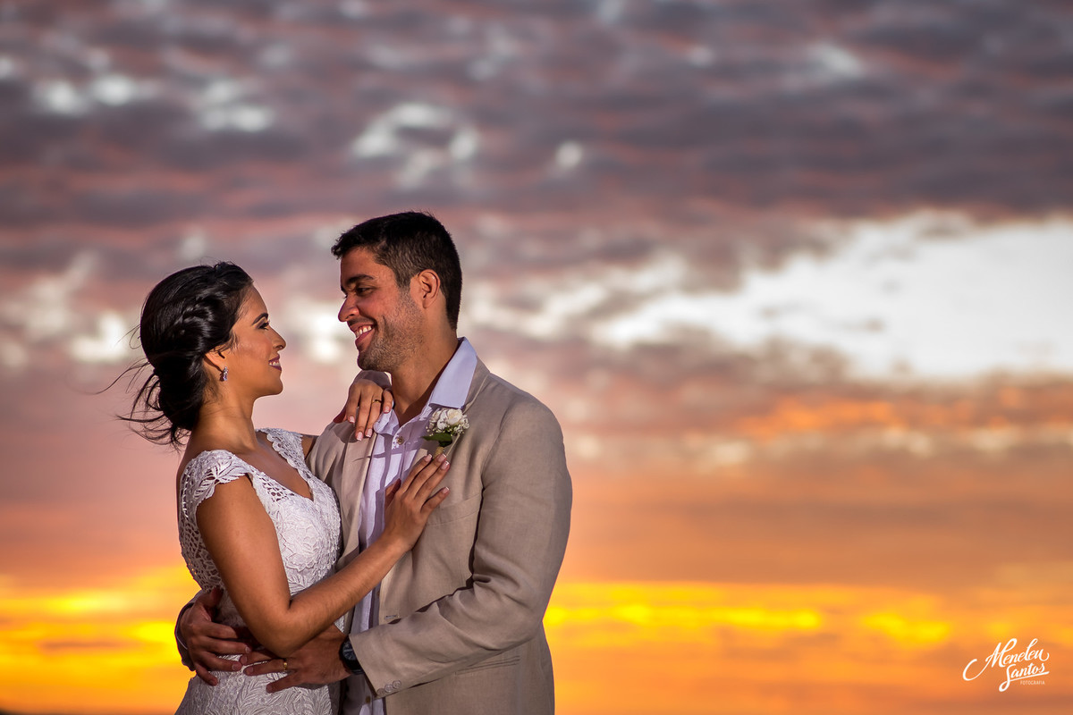 Casamento na praia com cerimônia religiosa realizada na Igreja Nossa Senhora das Graças na Tabuba -Ce e Recepção na Solarium da Tabuba.
