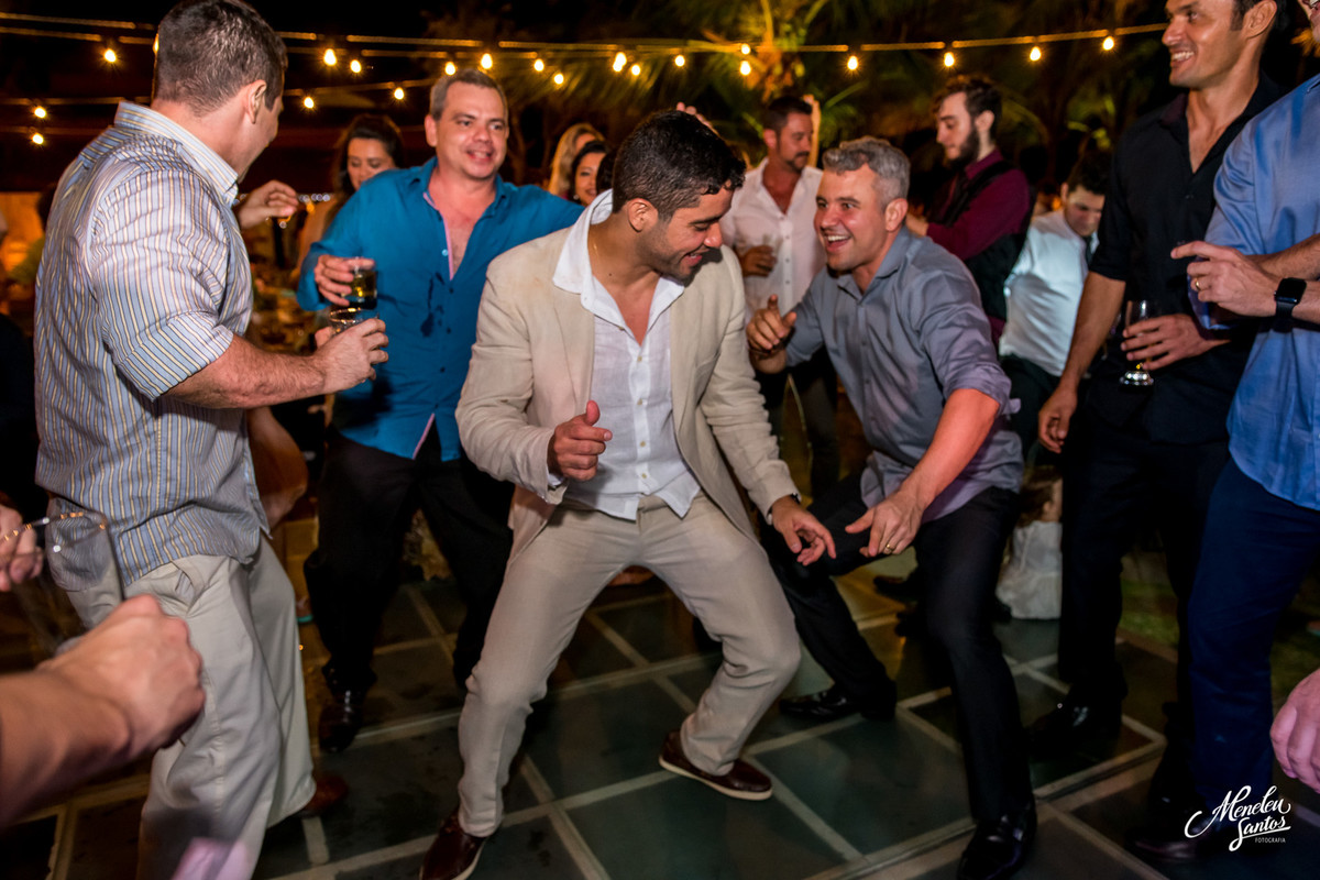 Casamento na praia com cerimônia religiosa realizada na Igreja Nossa Senhora das Graças na Tabuba -Ce e Recepção na Solarium da Tabuba.