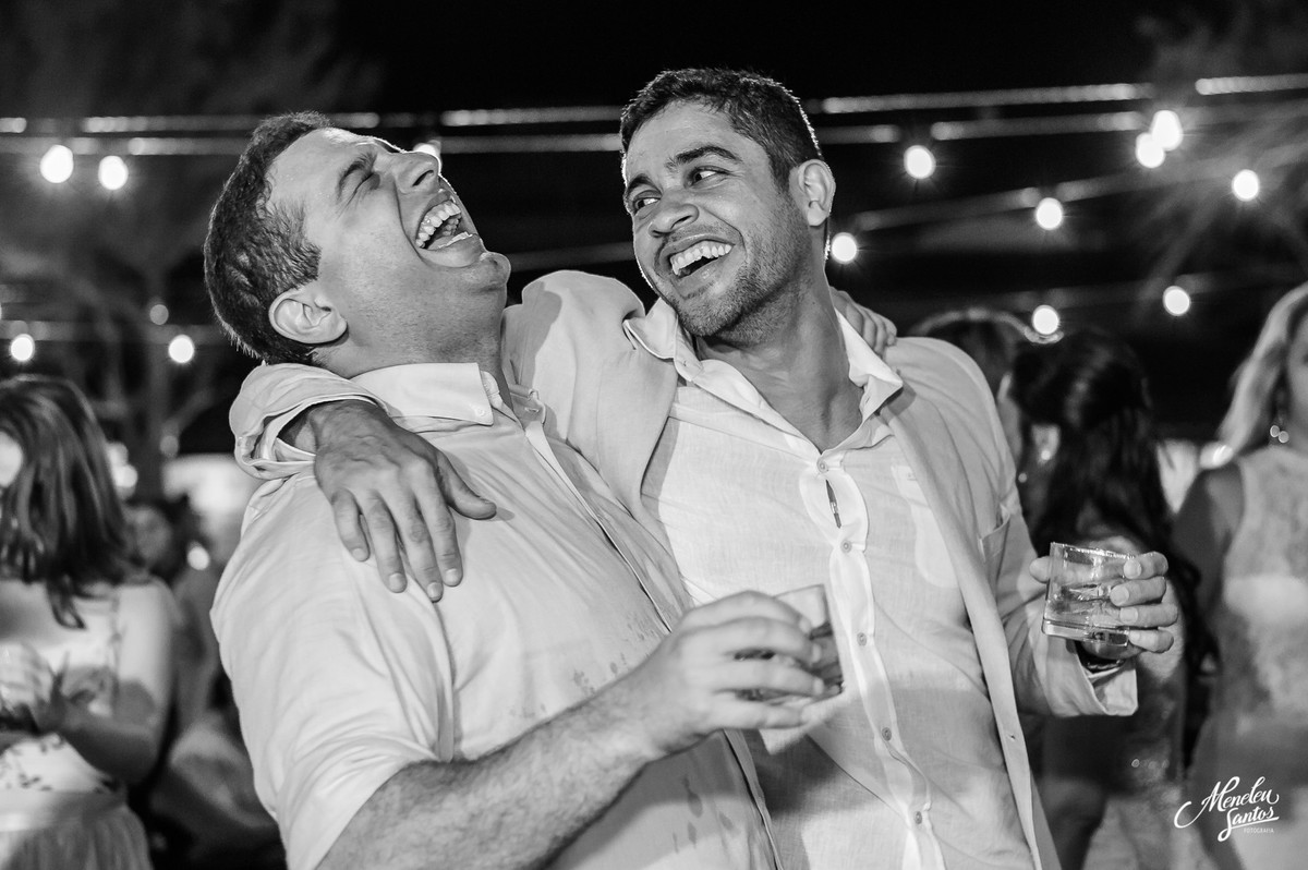 Casamento na praia com cerimônia religiosa realizada na Igreja Nossa Senhora das Graças na Tabuba -Ce e Recepção na Solarium da Tabuba.