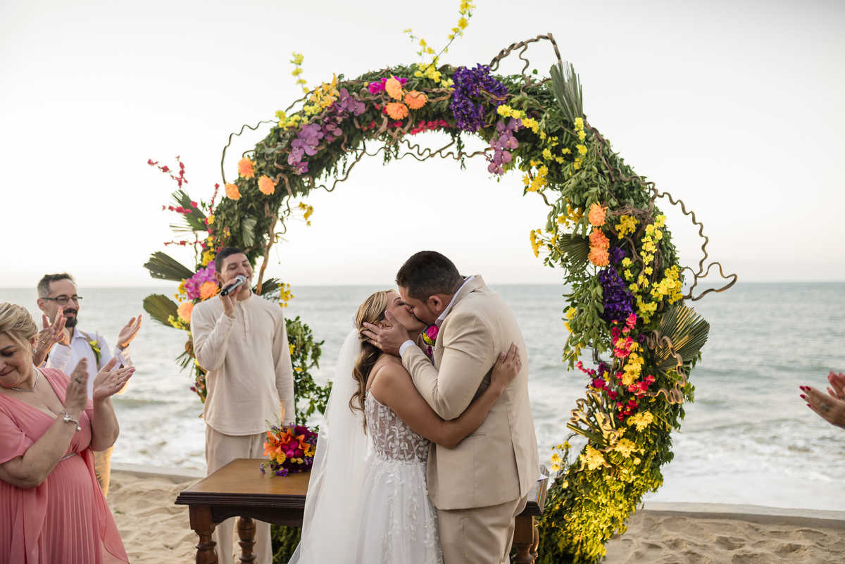 Casamento na Praia de Iparana no Ceará