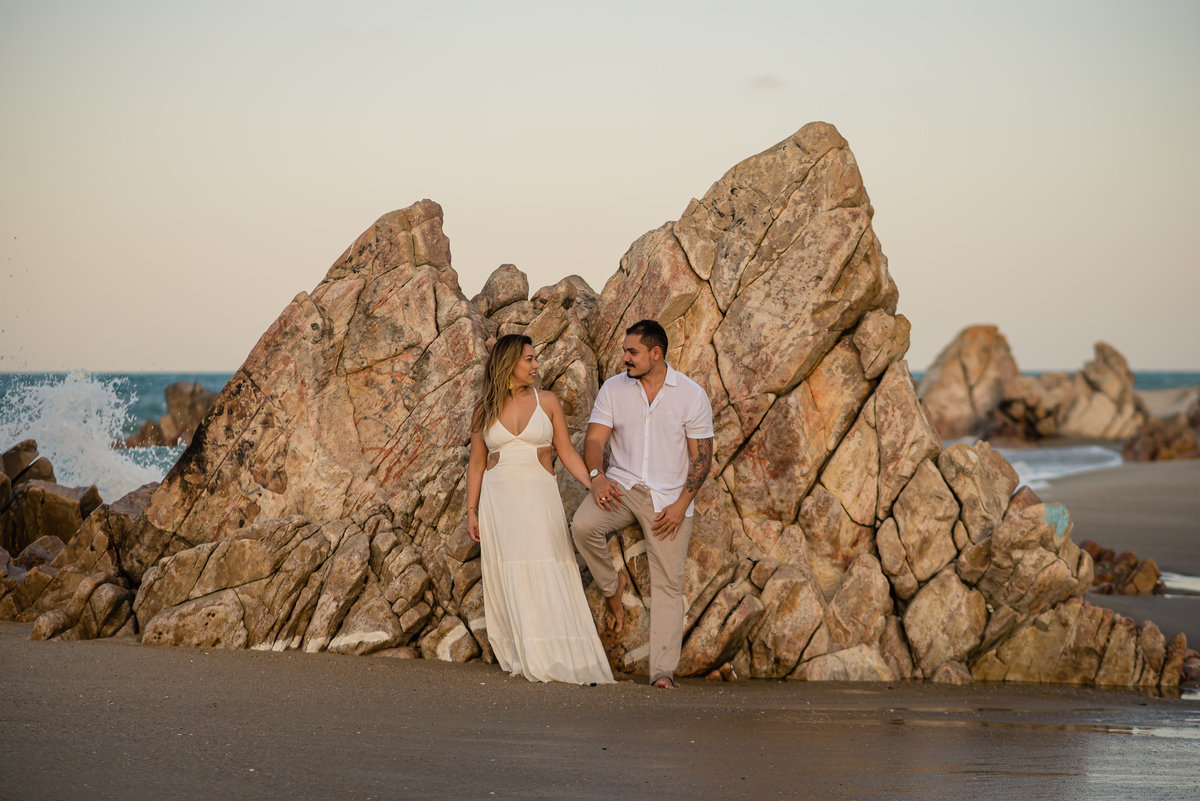 Ensaio de casal na praia do barro preto -CE