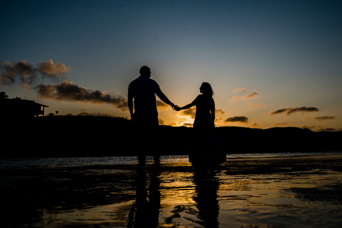 Ensaio de casal na praia do barro preto -CE