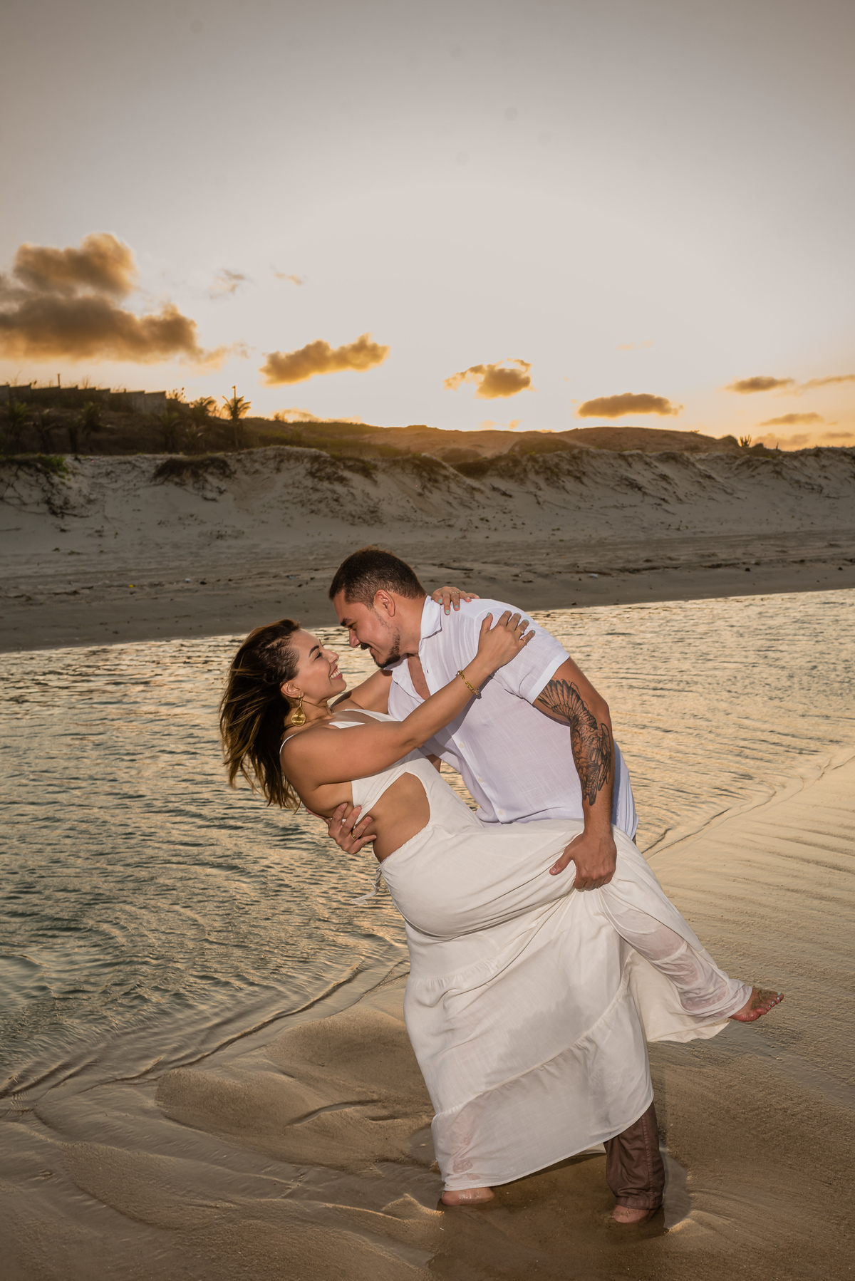 Ensaio de casal na praia do barro preto -CE