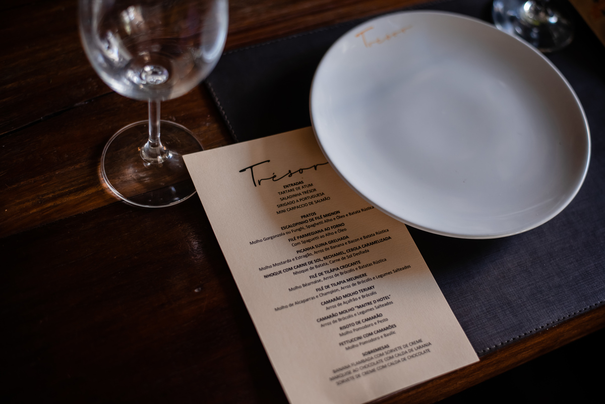 recepção em restaurante no shopping Bugavilia