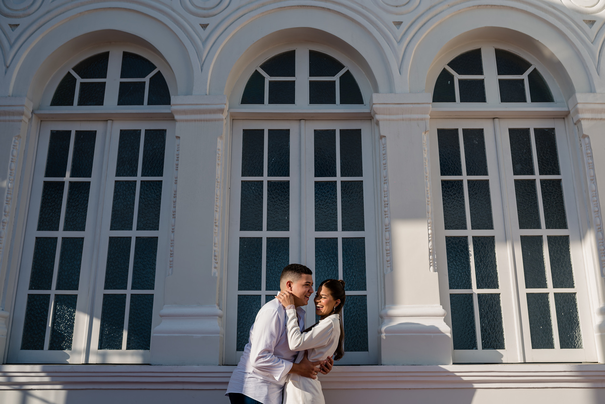 Ensaio na estação das artes por fotógrafo de casamento em Fortaleza
