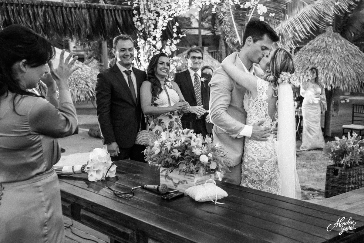 Casamento na praia com fotógrafo em fortaleza no Itaca hotel no cumbuco