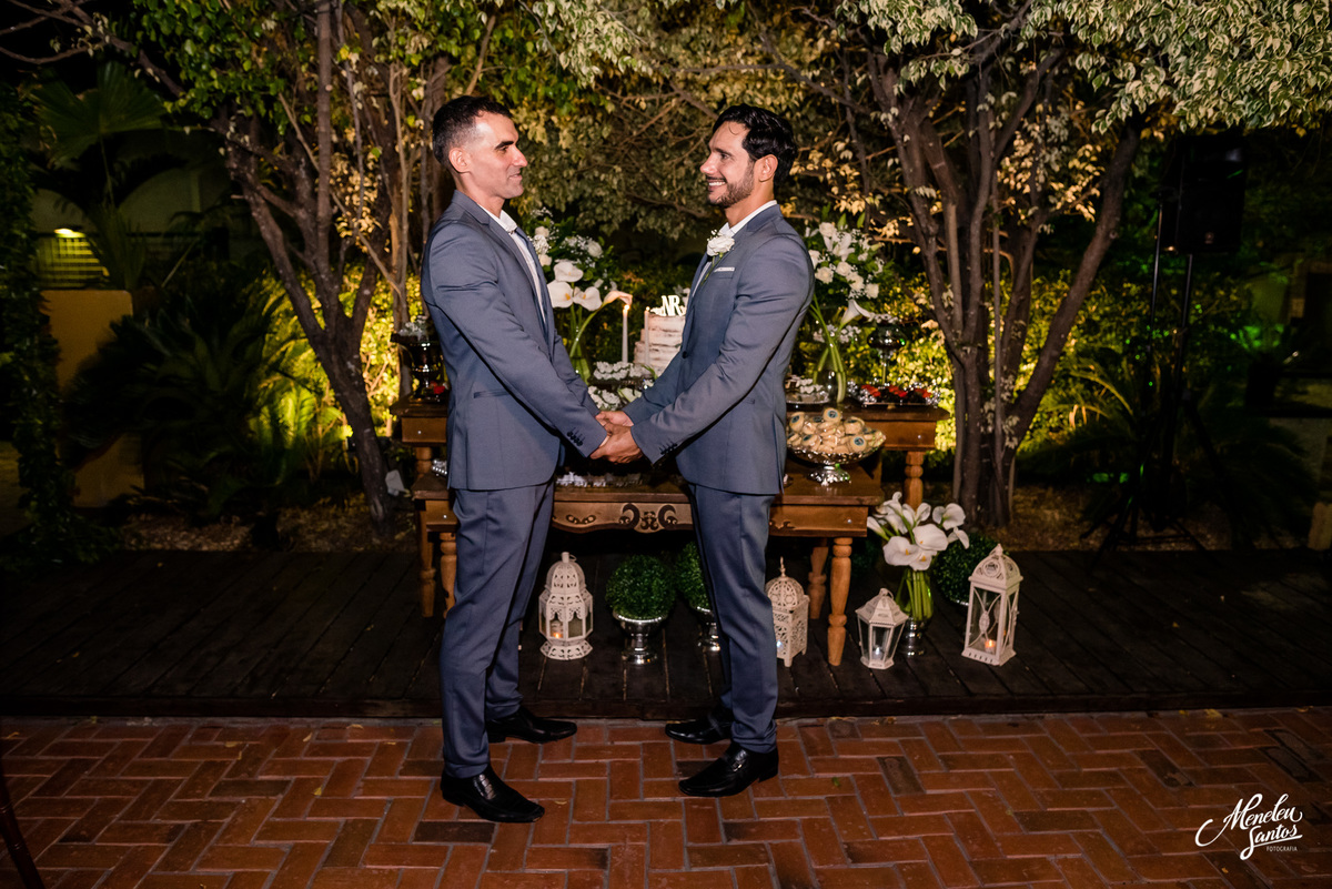 Casamento gay em Fortaleza no lô restaurante com Meneleu santos fotografia de casamento