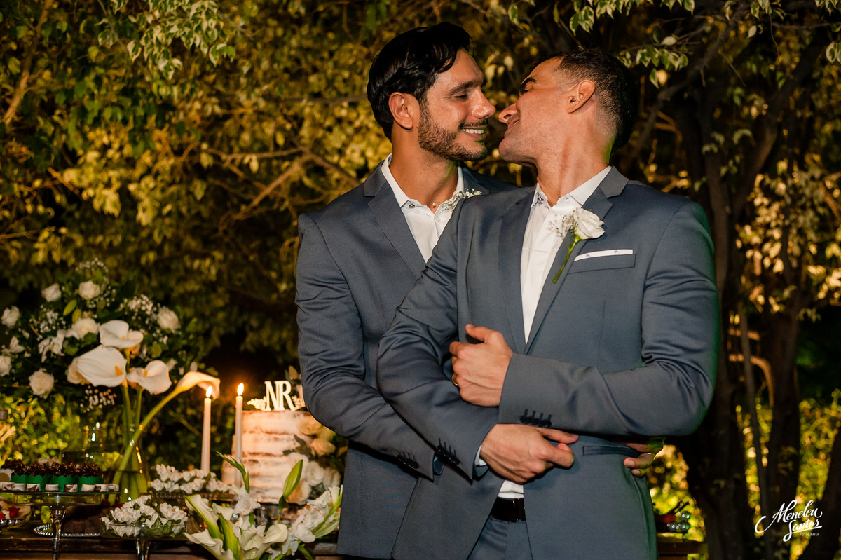 Casamento gay em Fortaleza no lô restaurante com Meneleu santos fotografia de casamento