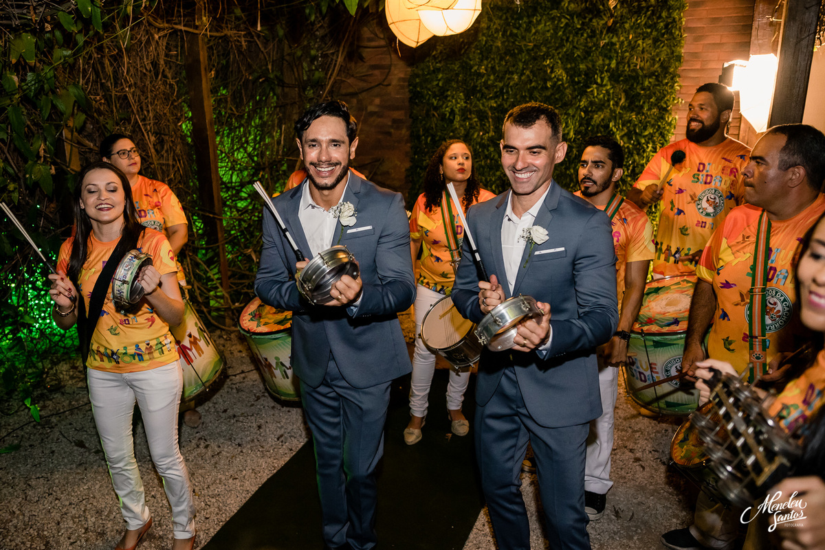 Casamento gay em Fortaleza no lô restaurante com Meneleu santos fotografia de casamento e unidos da cachorra