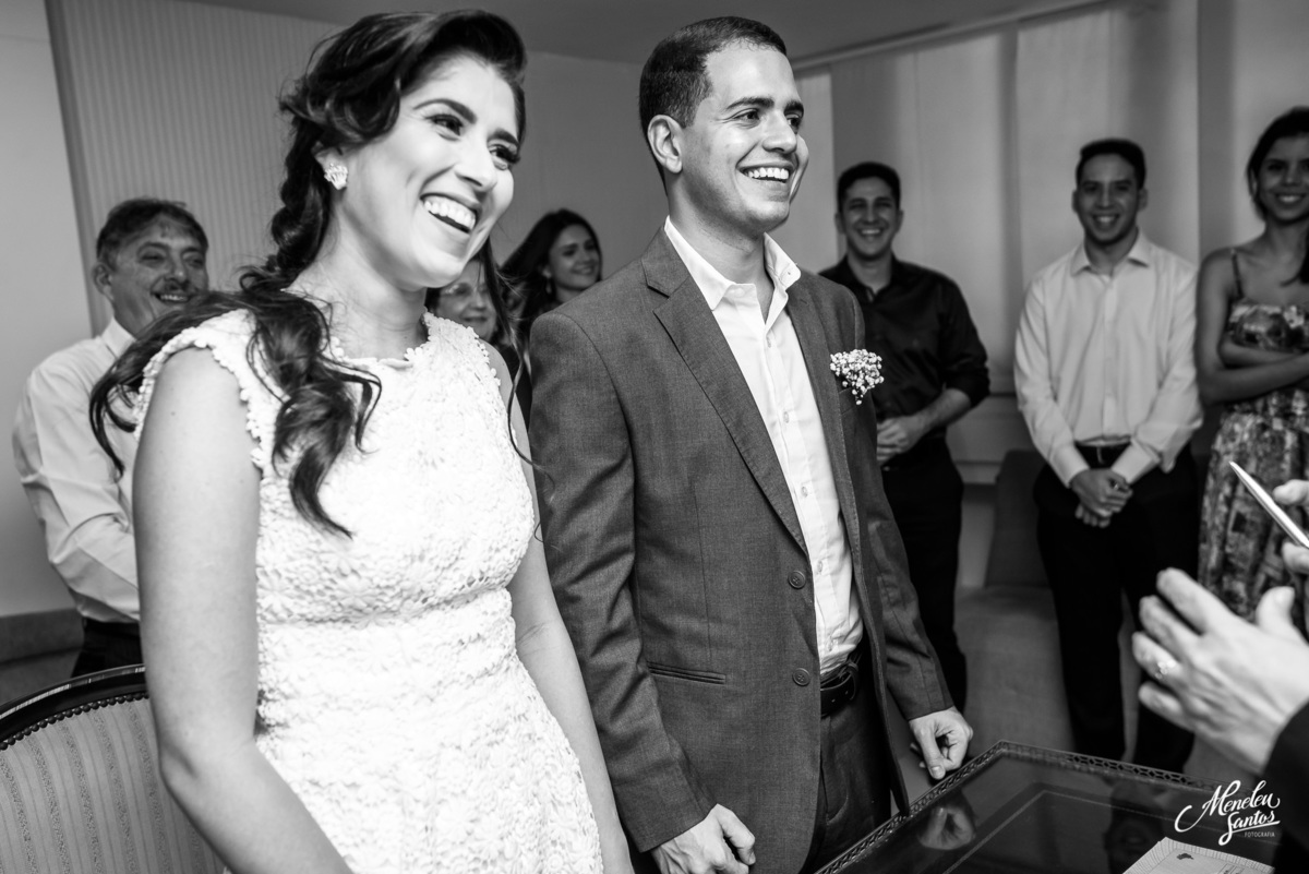 Casamento civil realizado no cartório Mucuripe por fotógrafo em fortaleza Meneleu Santos