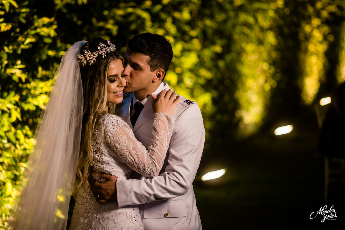 Fotografia de casamento em Fortaleza no Buffet Le Jardin por Fotógrafo Meneleu Santos