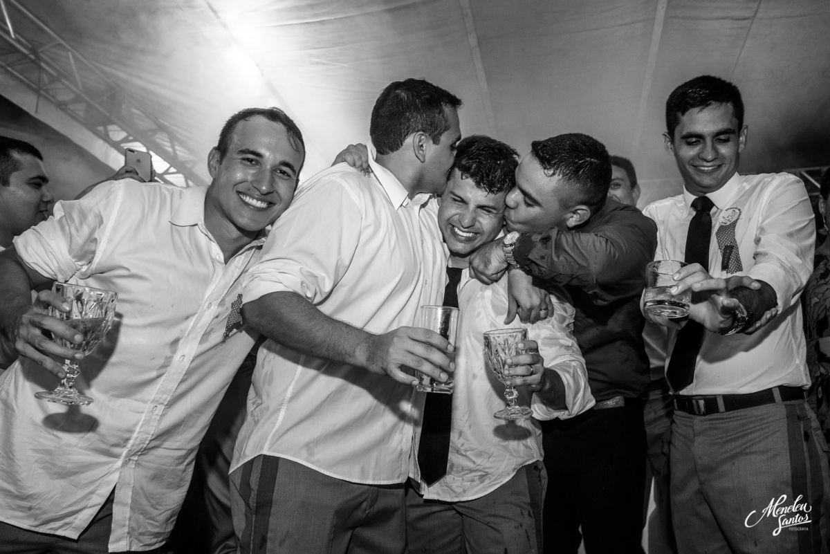 Fotografia de casamento em Fortaleza no Buffet Le Jardin por Fotógrafo Meneleu Santos