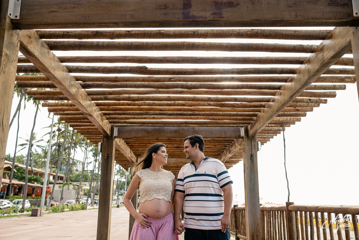 Ensaio Gestante na praia de Lagoinha-CE por Fotógrafo de família Meneleu Santos