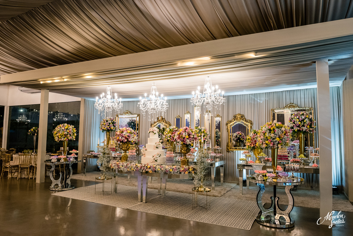 Aniversário de 15 anos no buffet Royal Gourmet em Fortaleza por Fotógrafo  de debutantes  meneleu santos