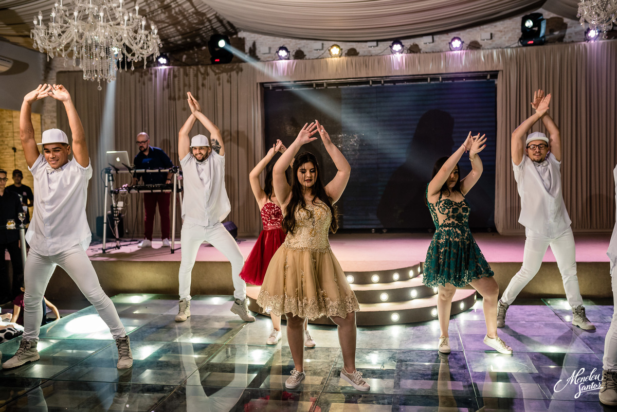 Aniversário de 15 anos no buffet Royal Gourmet em Fortaleza por Fotógrafo  de debutantes  meneleu santos