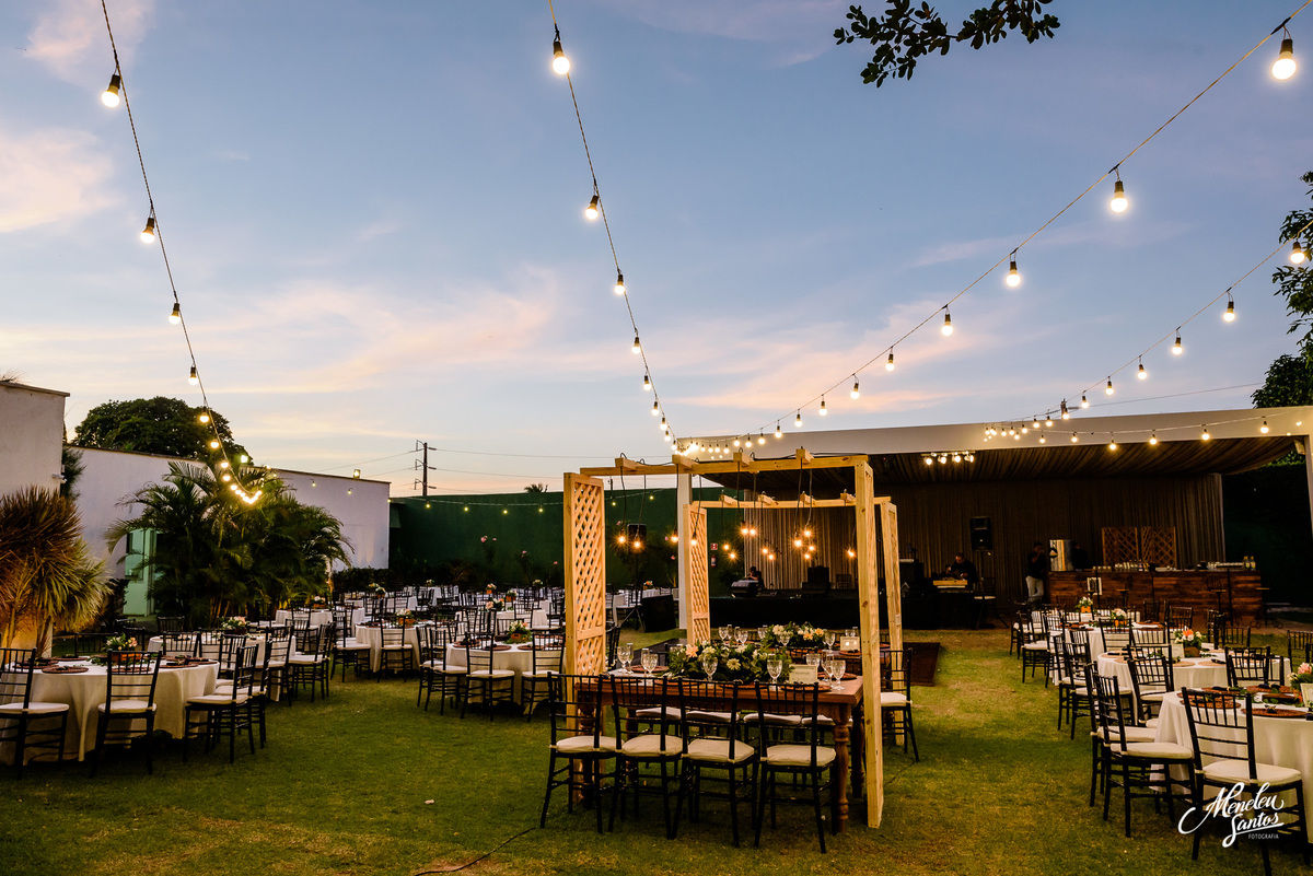 Fotografia de casamento no buffet Le Jardin por Fotógrafo de casamento em Fortaleza Meneleu Santos