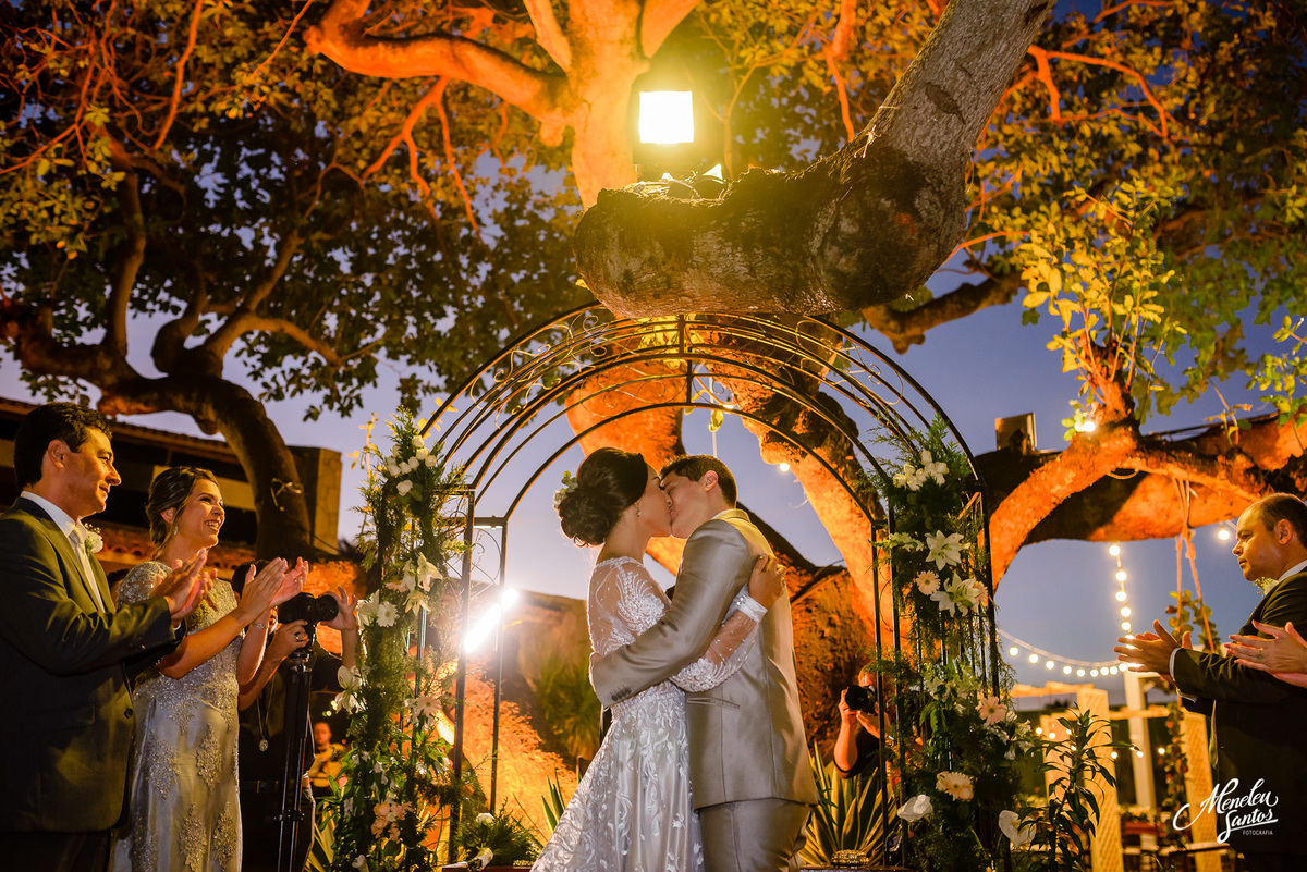 Fotografia de casamento no buffet Le Jardin por Fotógrafo de casamento em Fortaleza Meneleu Santos
