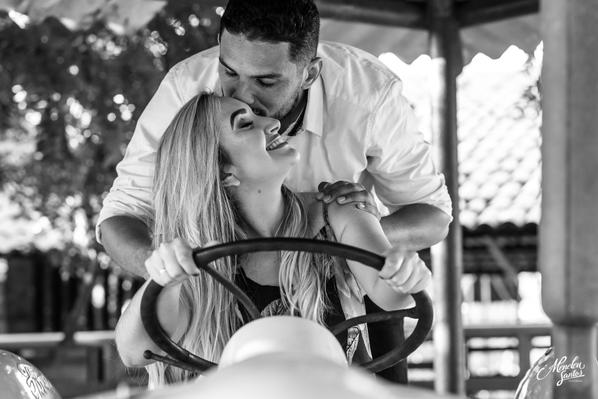 Ensaio de casal no Engenhoca Park e na praia do japão por fotógrafo de casamento em fortaleza Meneleu Santos