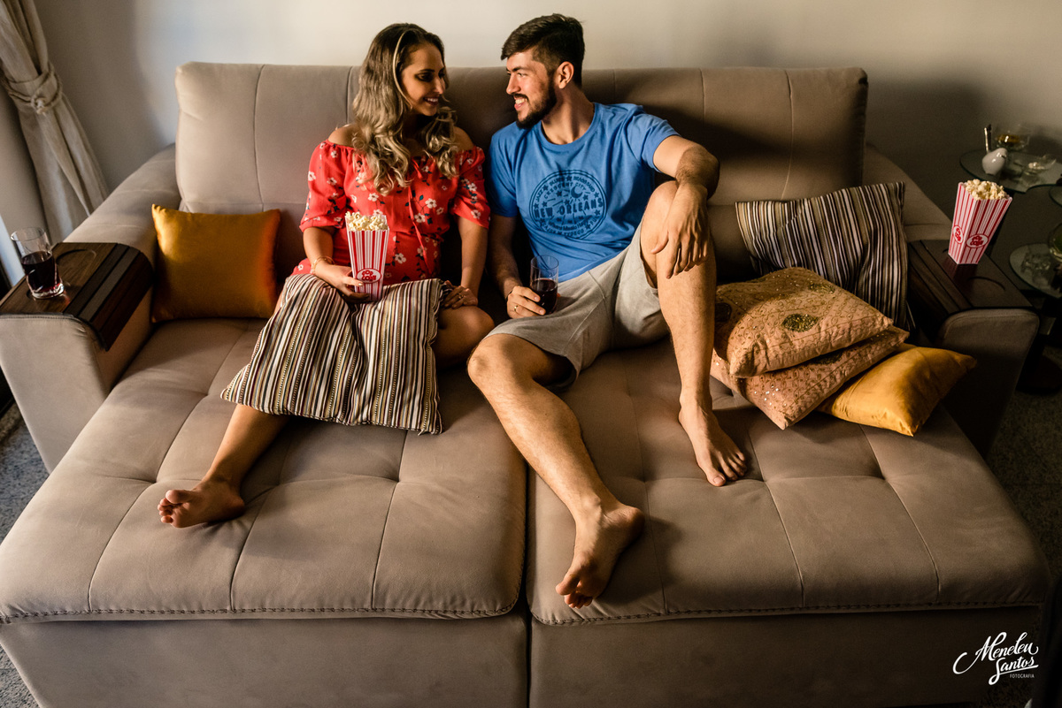 Ensaio geek de casal no apê com fotografo em fortaleza meneleu santos