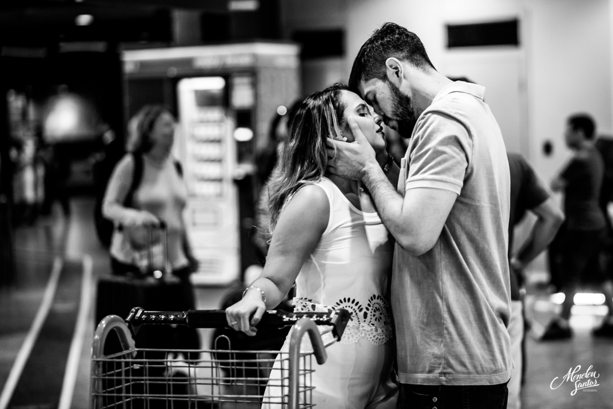Ensaio externo no aeroporto internacional de fortaleza por fotografo de casamento meneleu santos