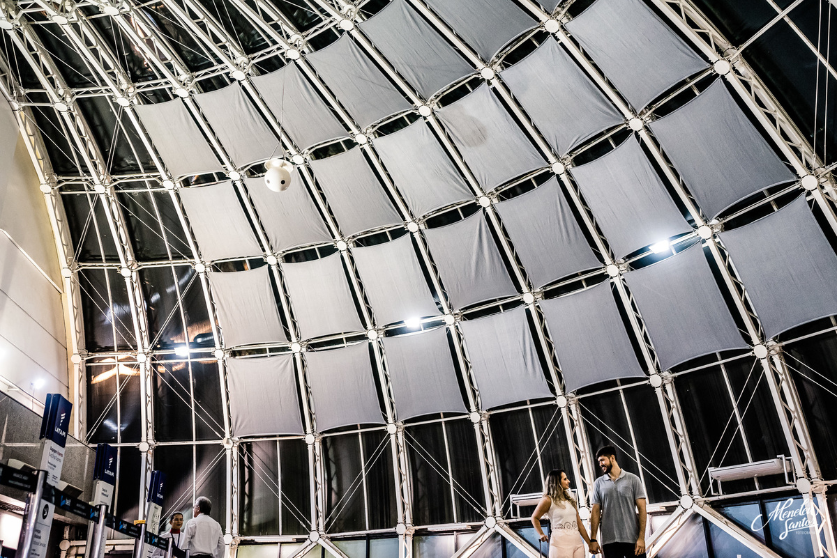 Ensaio externo no aeroporto internacional de fortaleza por fotografo de casamento meneleu santos