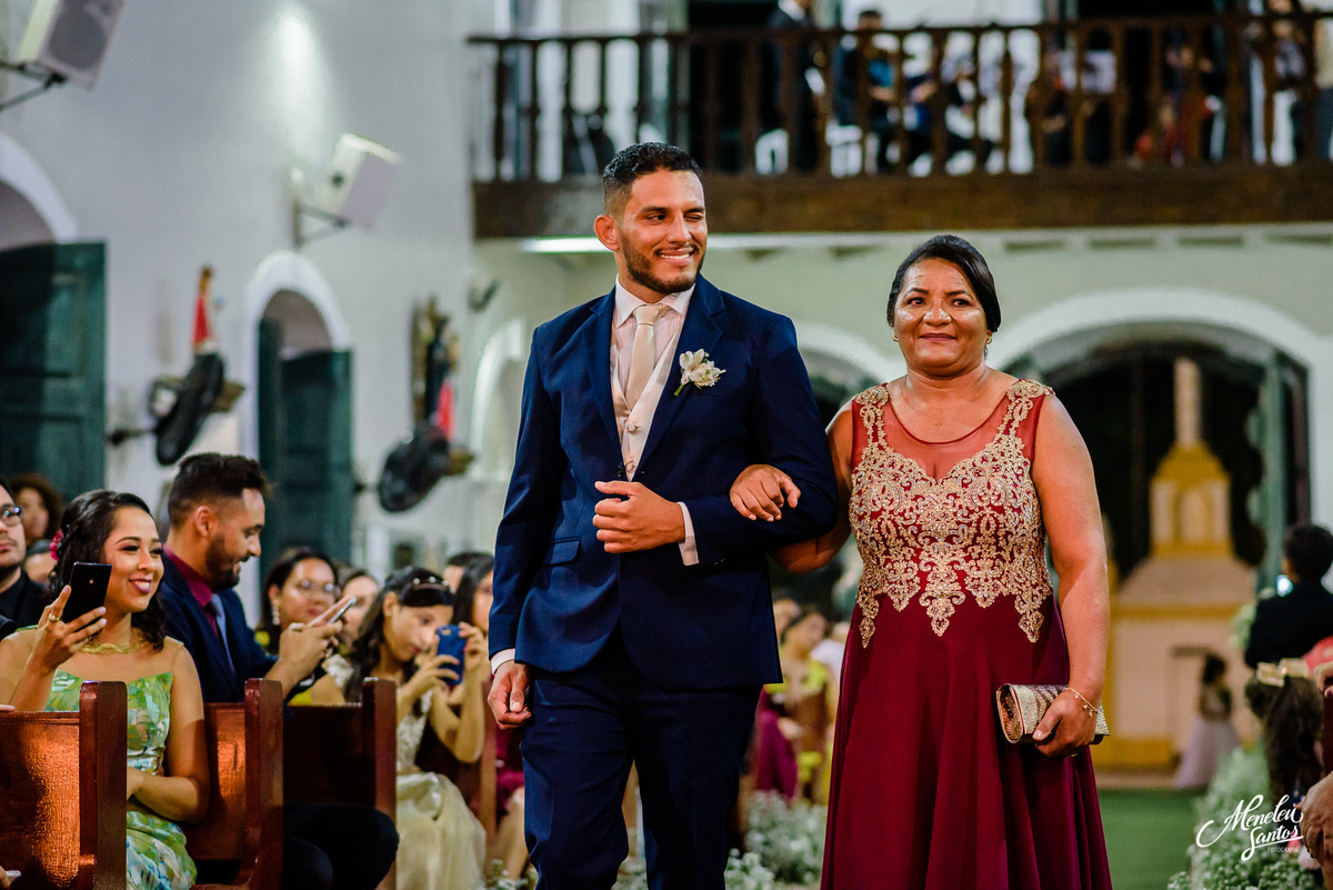 Casamento na igreja matriz de aquiraz-ce por fotógrafo de casamento meneleu santos