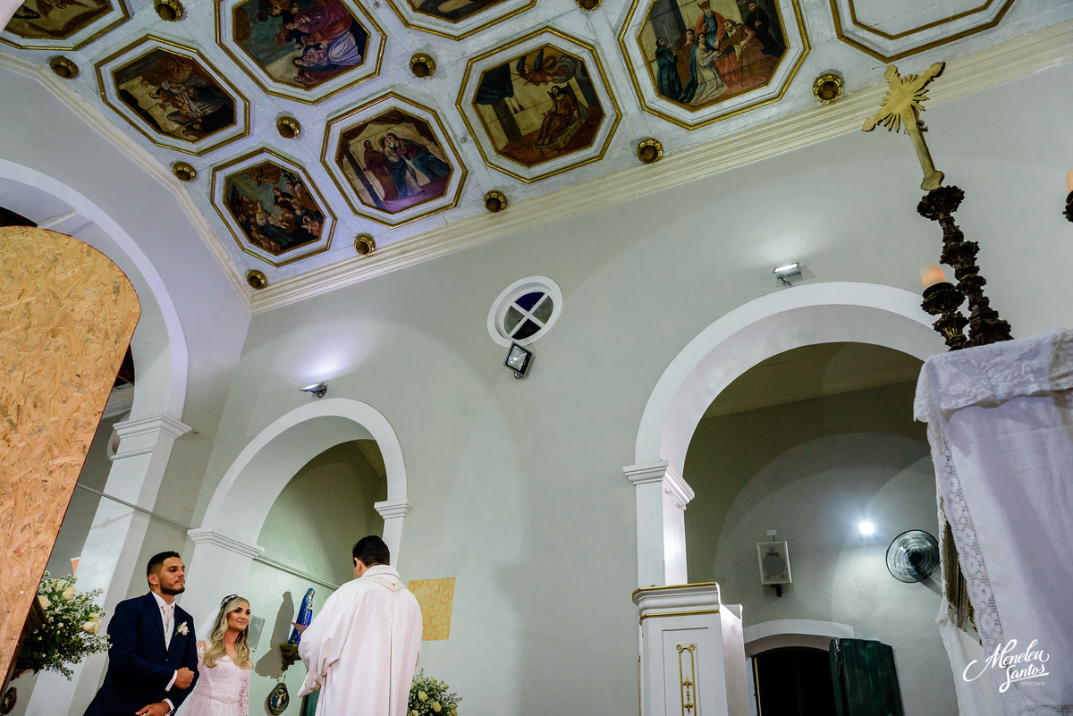 Casamento na igreja matriz de aquiraz-ce por fotógrafo de casamento meneleu santos