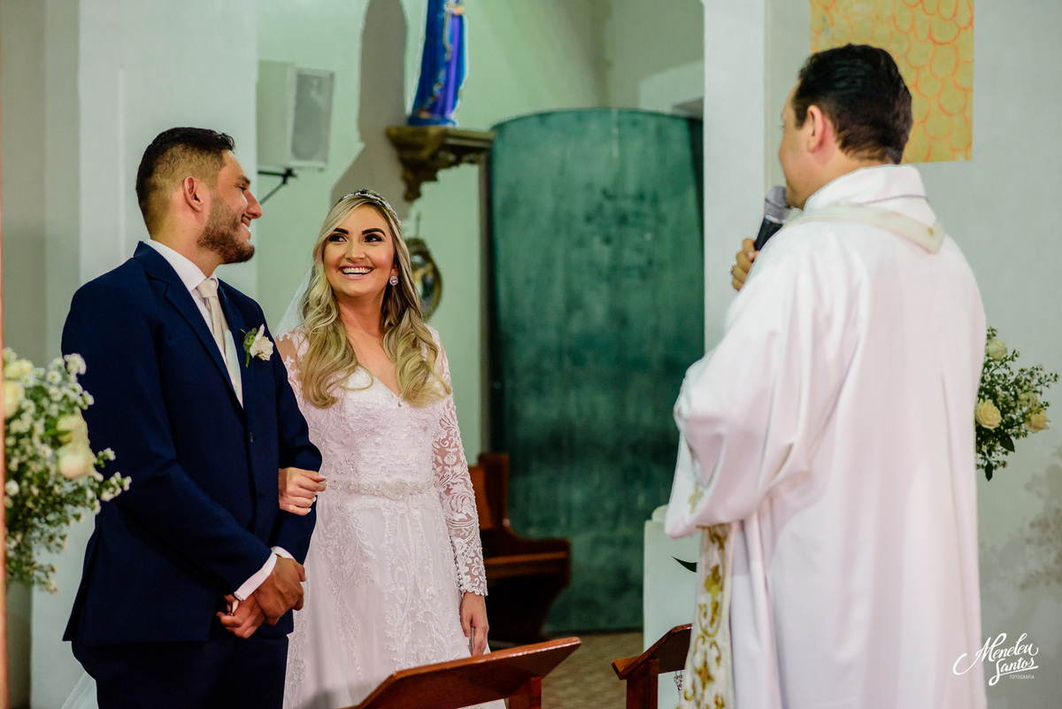 Casamento na igreja matriz de aquiraz-ce por fotógrafo de casamento meneleu santos
