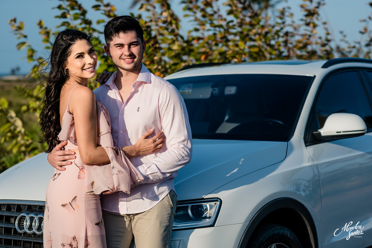 Ensaio de casal na praia do paracuru-ce pro fotografo em fortaleza Meneleu Santos
