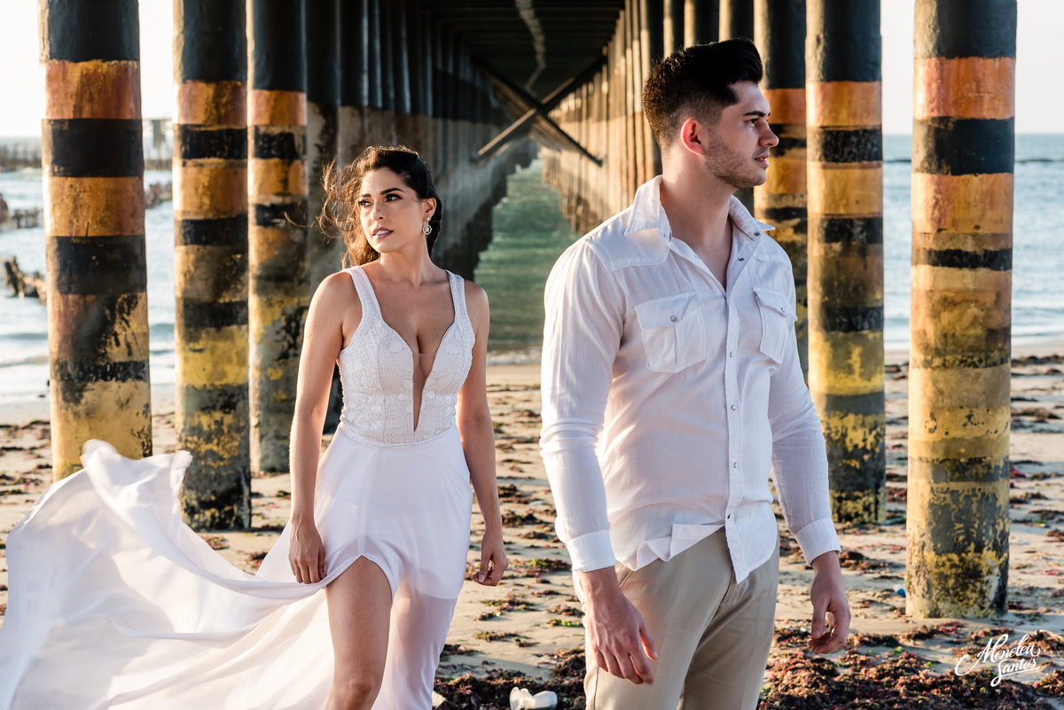 Ensaio de casal na praia do paracuru-ce pro fotografo em fortaleza Meneleu Santos